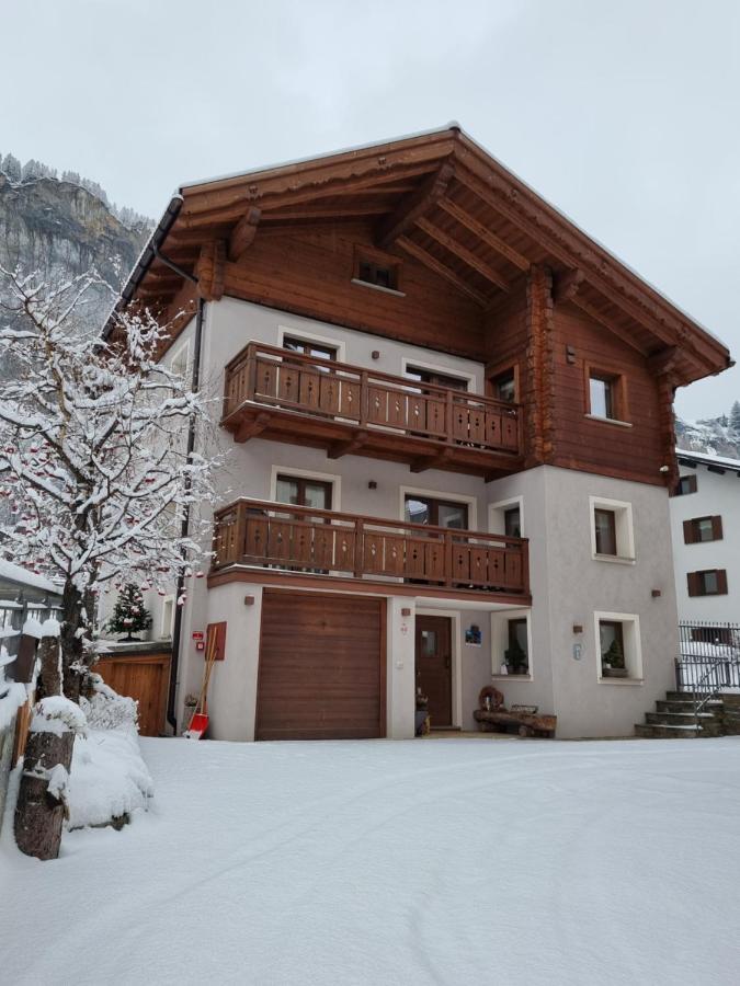 Apartamento Casa Al Rin Isolaccia Exterior foto