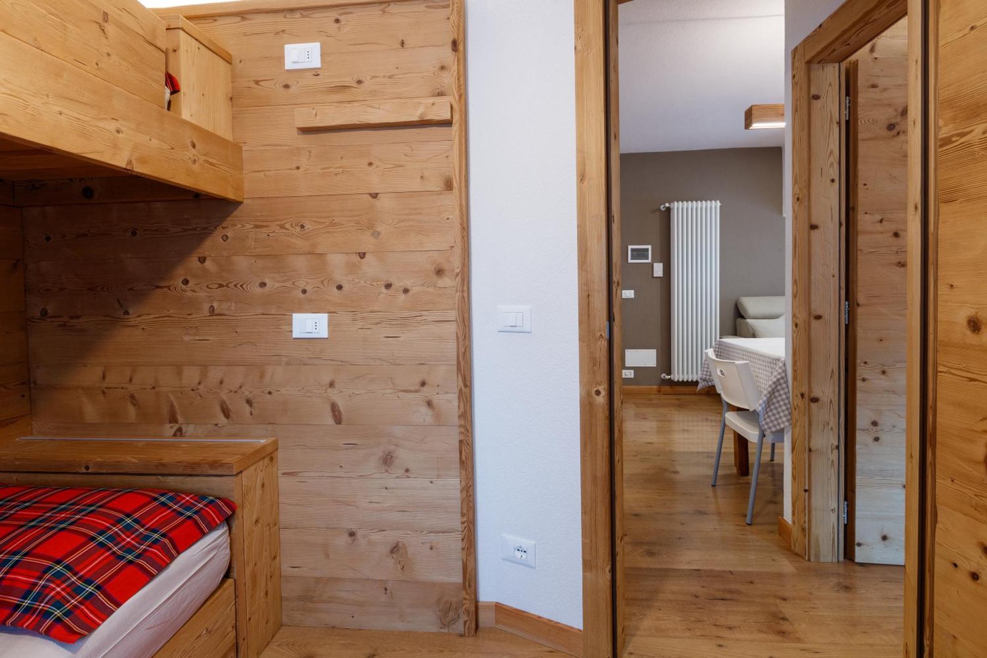 Apartamento Casa Al Rin Isolaccia Exterior foto
