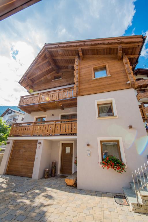 Apartamento Casa Al Rin Isolaccia Exterior foto