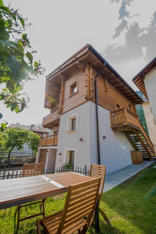 Apartamento Casa Al Rin Isolaccia Exterior foto