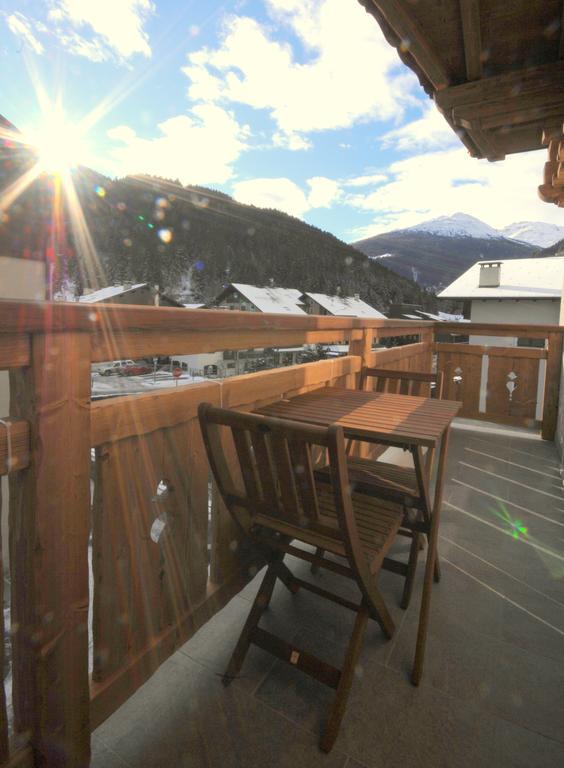 Apartamento Casa Al Rin Isolaccia Exterior foto