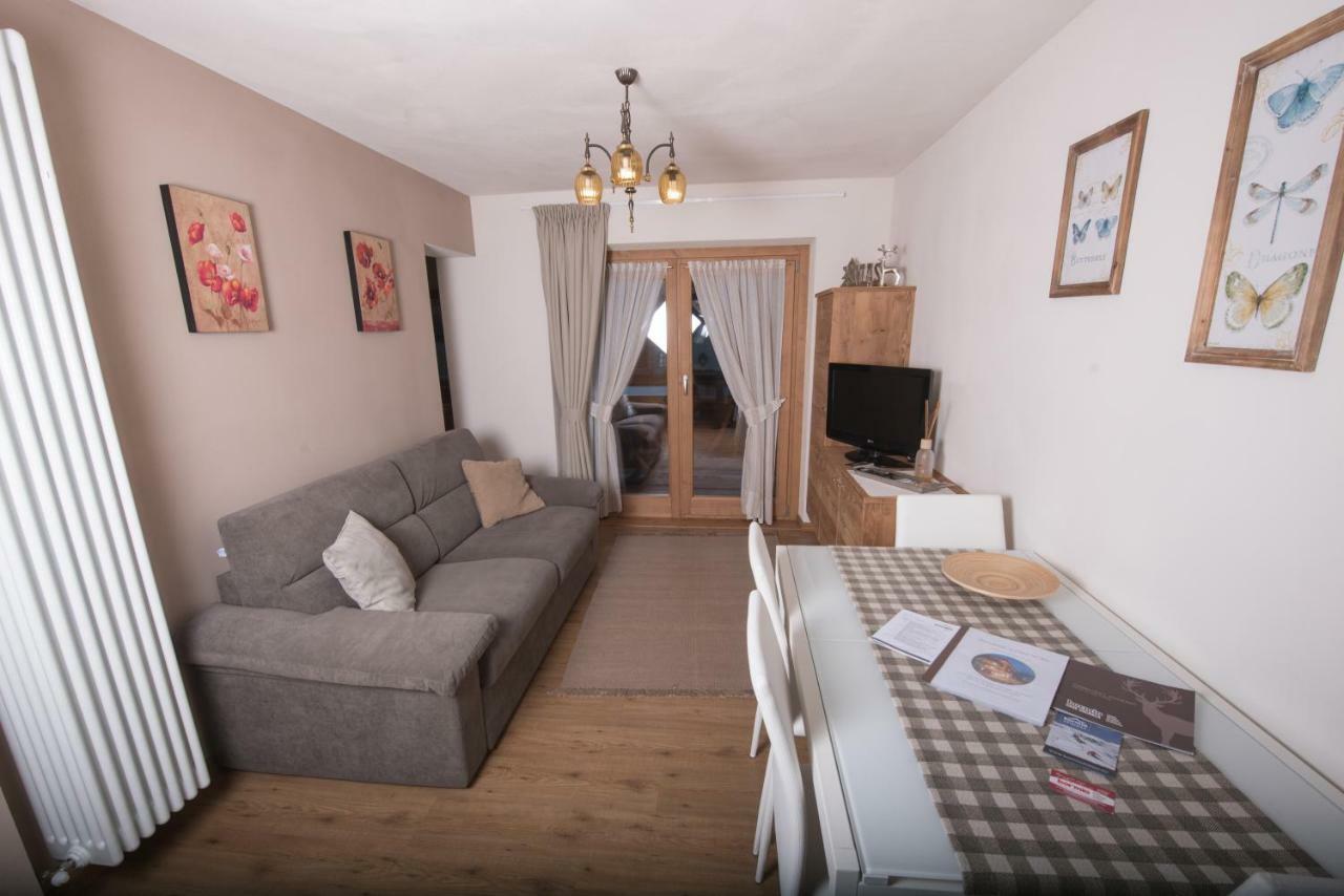 Apartamento Casa Al Rin Isolaccia Exterior foto