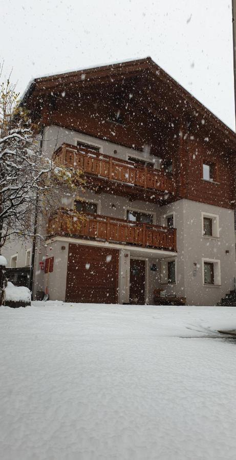 Apartamento Casa Al Rin Isolaccia Exterior foto